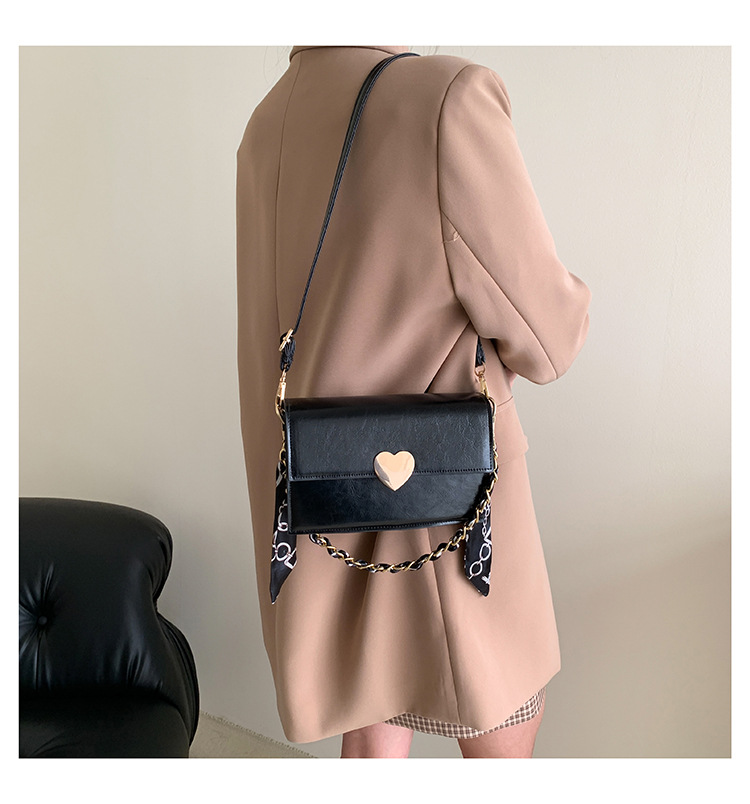 大理洱海绽放 爱华仕箱包掀起时尚出行风潮beat365官网