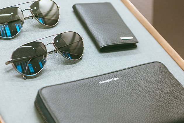 独特装饰风格 LV 2012男士箱包beat365平台