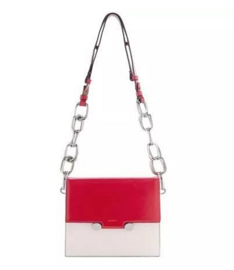 中秋节临近短途游升温 户外用品企业抢抓商机beat365